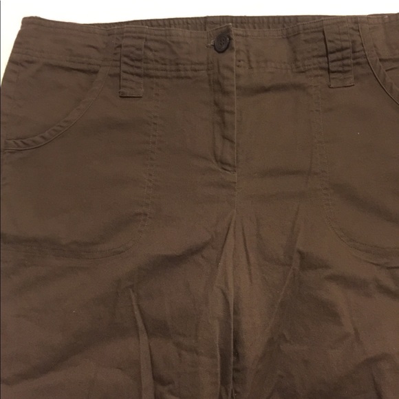 Brown capris - Picture 2 of 7